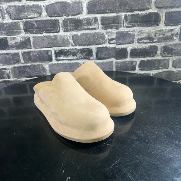 Jacquemus Bricciola suede mules - size 6 - Picture 11 of 12